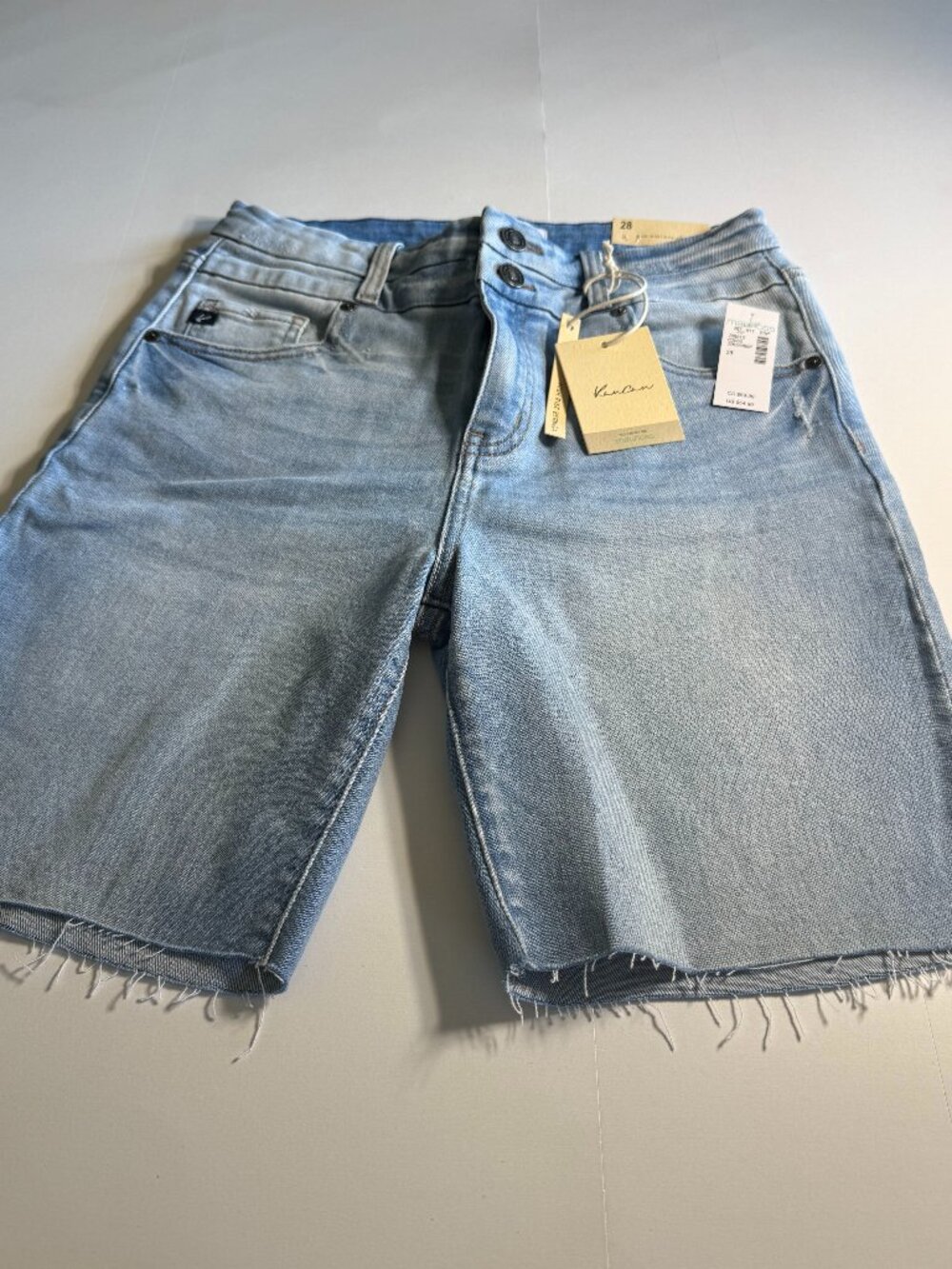 Maurices Kancan stretch Denim Hi Rise Bermuda Shorts Women's 28 NWT!